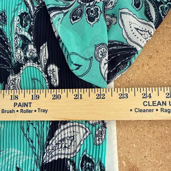 Catherine 3x blouse sheer light weight - Picture 2 of 5